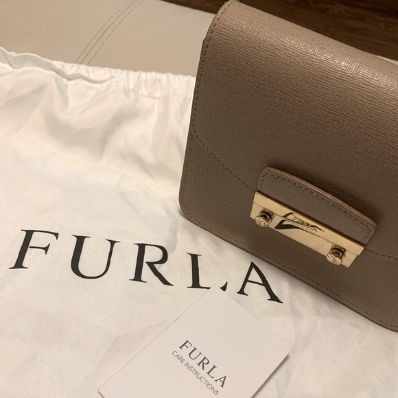 Furla mini crossbody bag - Picture 1 of 9